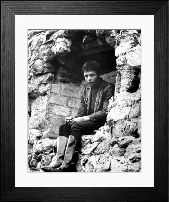Framed Print : Photo of Arthur Lee Framed Print : Photo of Arthur Lee