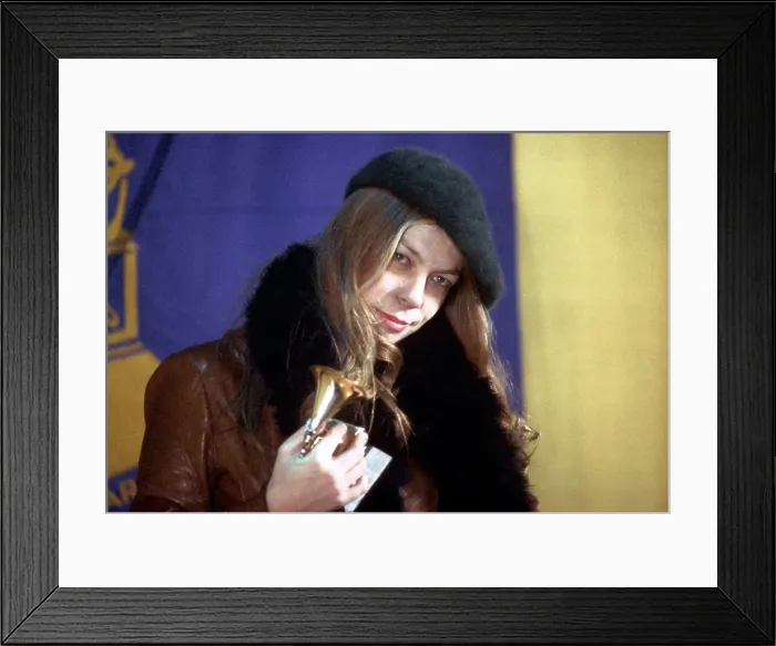 Framed Print : Photo of Ricki Lee Jones Framed Print : Photo of Ricki Lee Jones