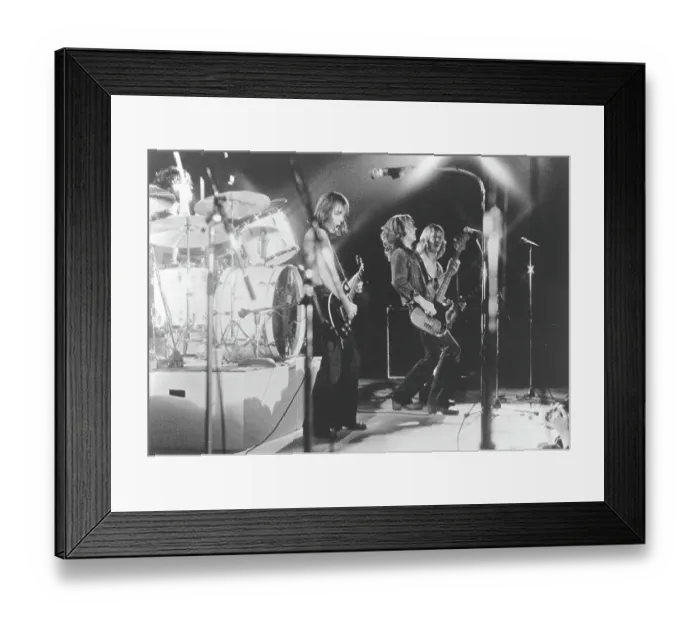 Framed Print : Photo of Humble Pie