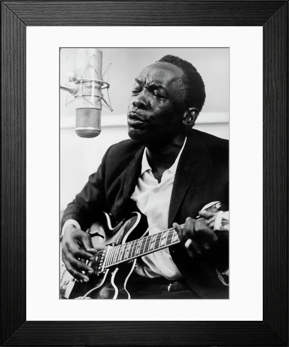 Framed Print : Photo of John Lee Hooker Framed Print : Photo of John Lee Hooker