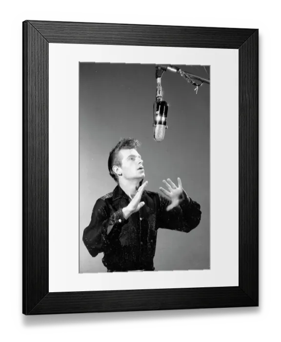 Framed Print : Photo of Ersel Hickey Framed Print : Photo of Ersel Hickey