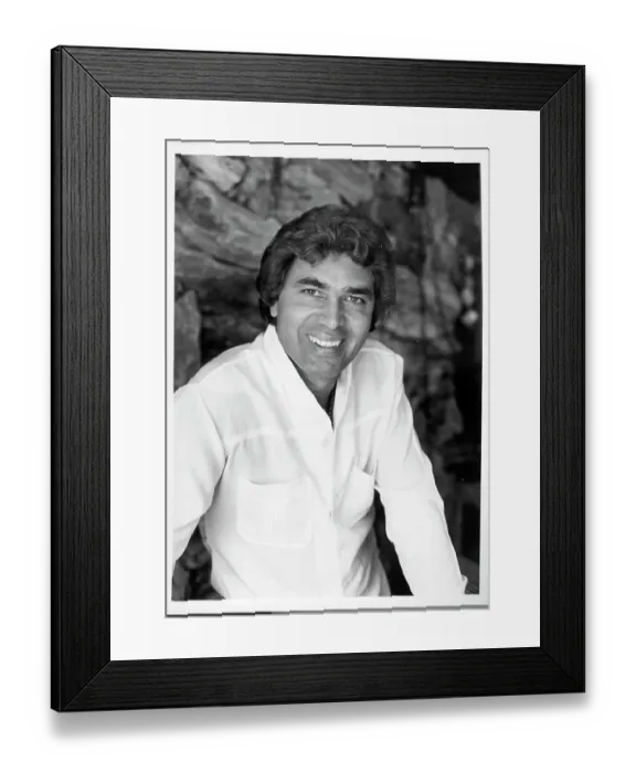 Framed Print : Photo of Engelbert Humperdinck