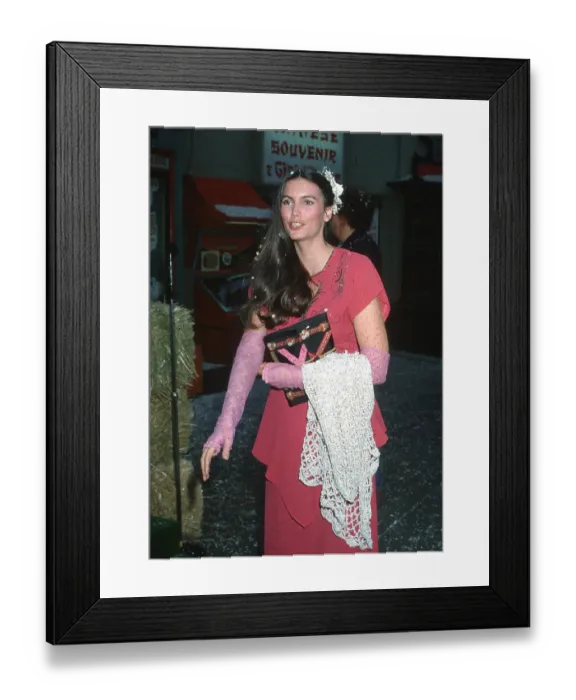 Framed Print : Photo of Emmylou Harris Framed Print : Photo of Emmylou Harris