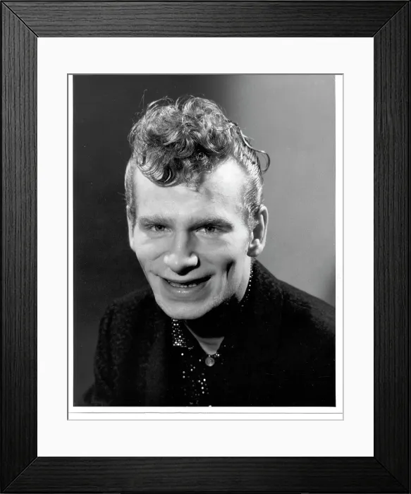 Framed Print : Photo of Ersel Hickey Framed Print : Photo of Ersel Hickey