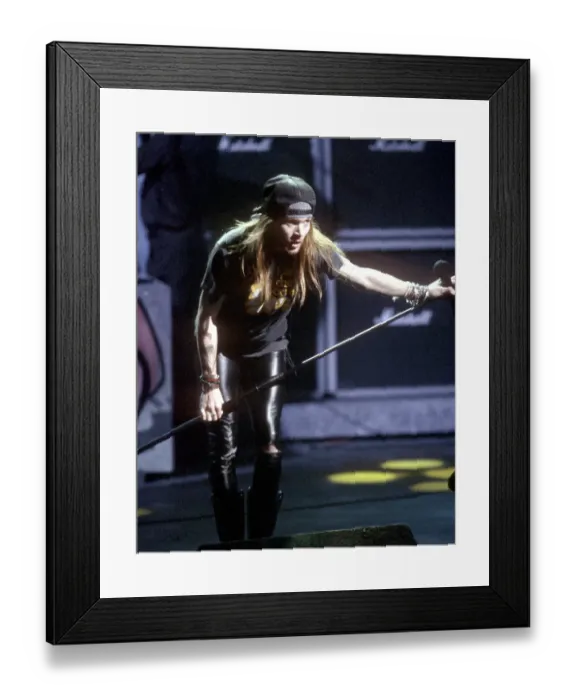 Framed Print : Photo of Guns n Roses Framed Print : Photo of Guns n Roses
