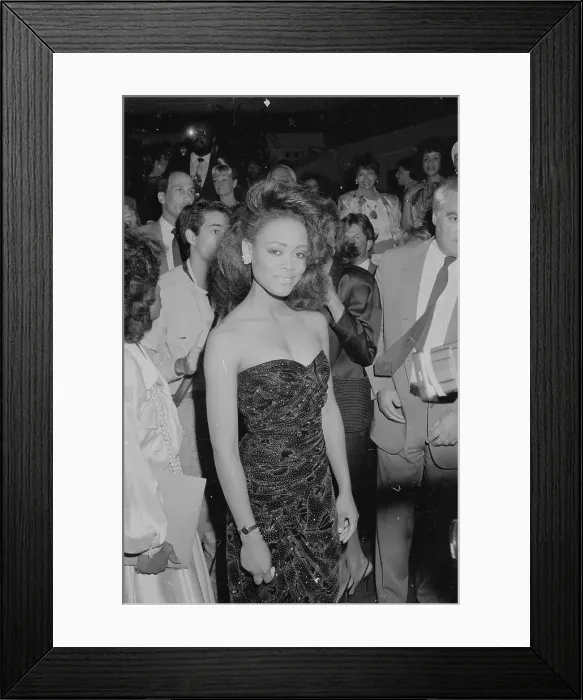 Framed Print : Photo of Robin Givens Framed Print : Photo of Robin Givens