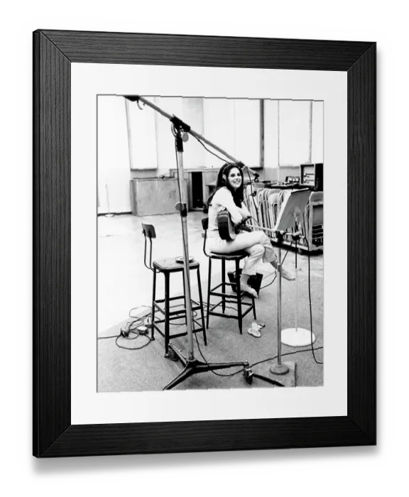 Framed Print : Photo of Bobbie Gentry Framed Print : Photo of Bobbie Gentry
