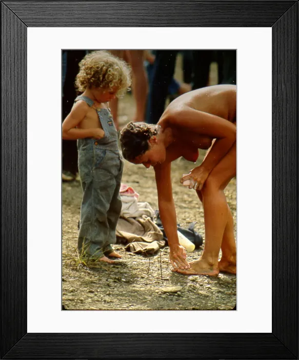 Framed Print : Photo of generic - nude 003 Framed Print : Photo of generic - nude 003