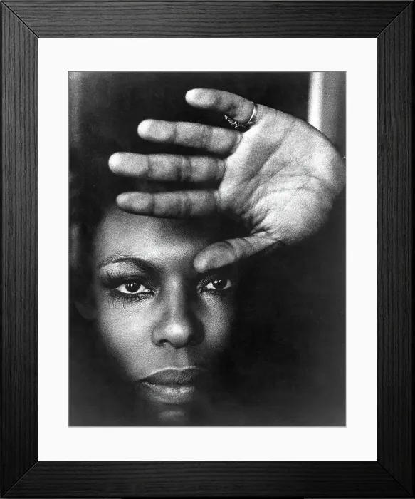 Framed Print : Photo of Roberta Flack Framed Print : Photo of Roberta Flack