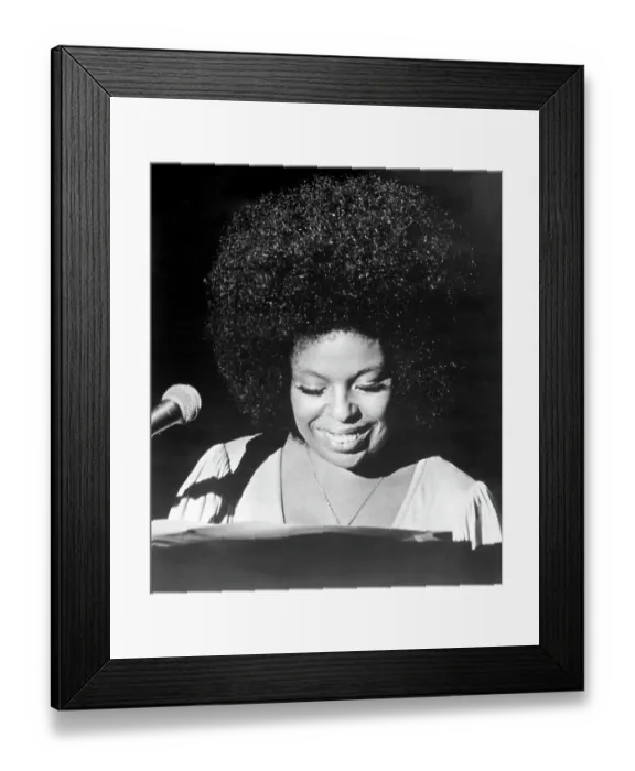 Framed Print : Photo of Roberta Flack Framed Print : Photo of Roberta Flack