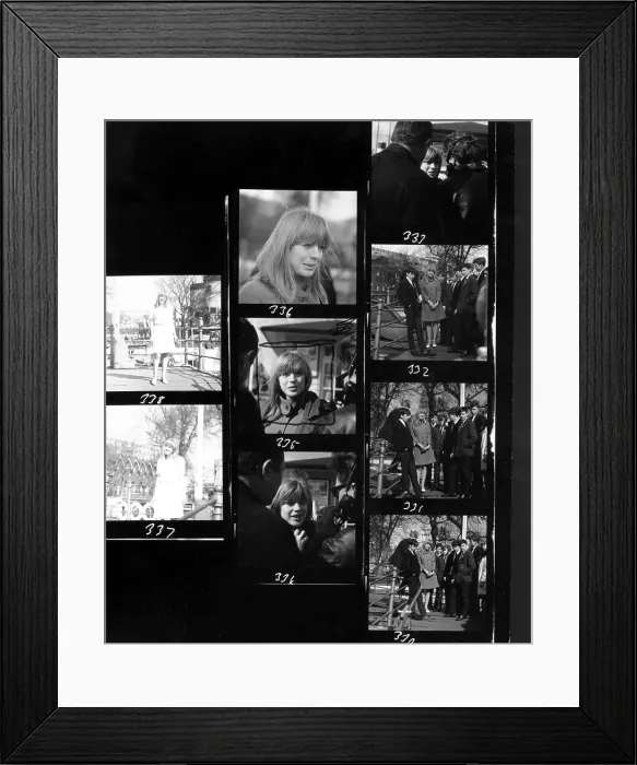 Framed Print : Photo of Marianne Faithfull