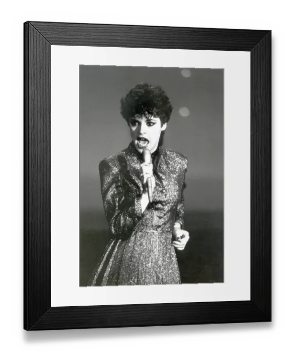 Framed Print : Photo of Sheena Easton Framed Print : Photo of Sheena Easton