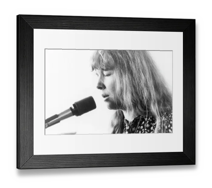 Framed Print : Photo of Sandy Denny Framed Print : Photo of Sandy Denny