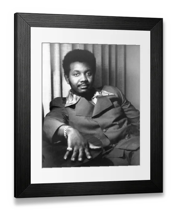 Framed Print : Photo of Tyrone Davis Framed Print : Photo of Tyrone Davis