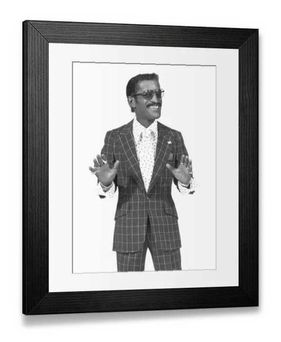 Framed Print : Photo of Sammy Davis Jr Framed Print : Photo of Sammy Davis Jr