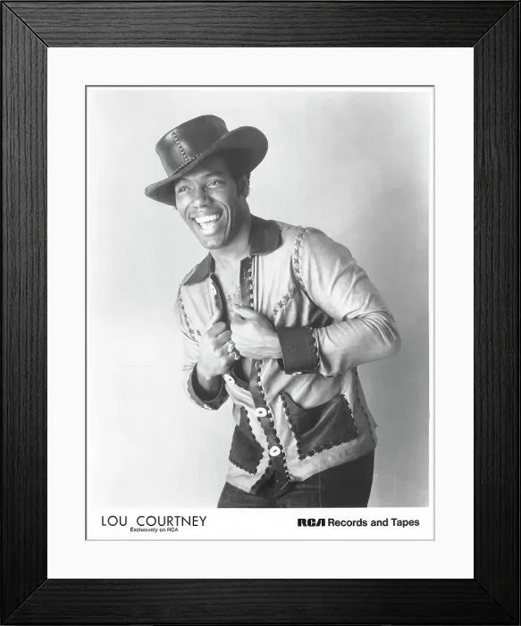 Framed Print : Photo of Lou Courtney Framed Print : Photo of Lou Courtney