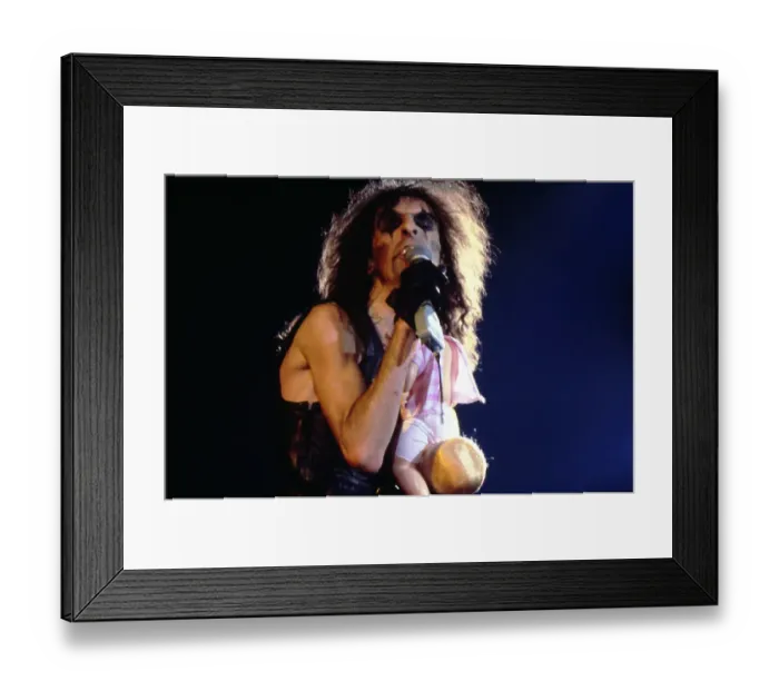 Framed Print : Photo of Alice Cooper Framed Print : Photo of Alice Cooper