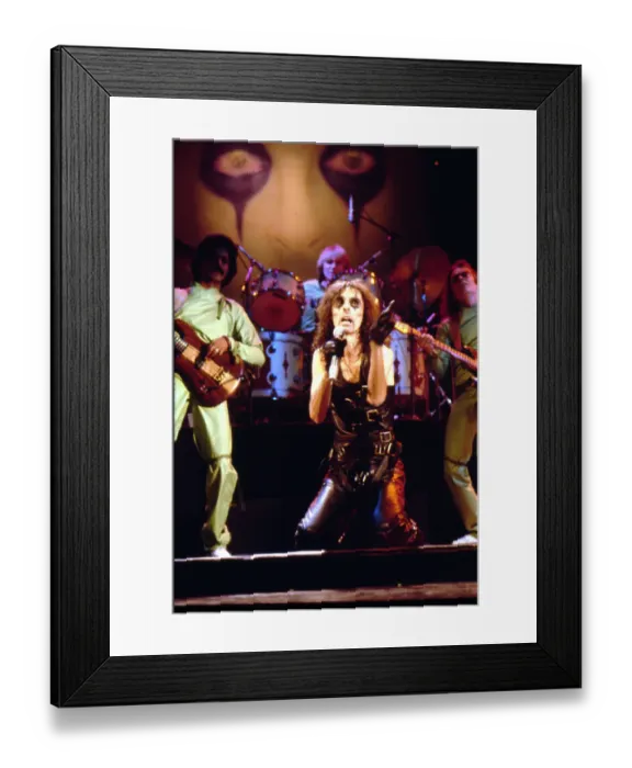Framed Print : Photo of Alice Cooper Framed Print : Photo of Alice Cooper