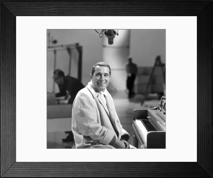 Framed Print : Photo of Perry Como Framed Print : Photo of Perry Como