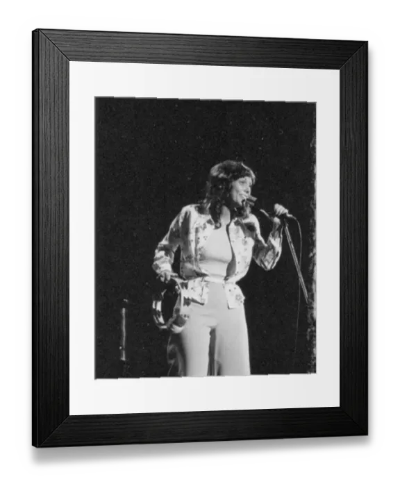Framed Print : Photo of Karen Carpenter Framed Print : Photo of Karen Carpenter