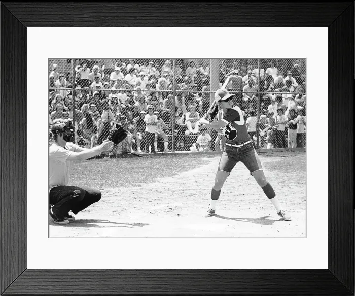 Framed Print : Photo of Karen Carpenter Framed Print : Photo of Karen Carpenter