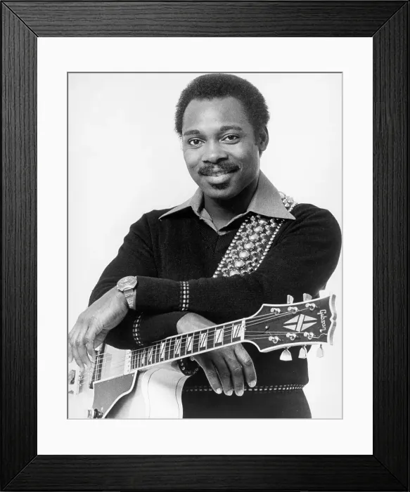 Framed Print : Photo of George Benson
