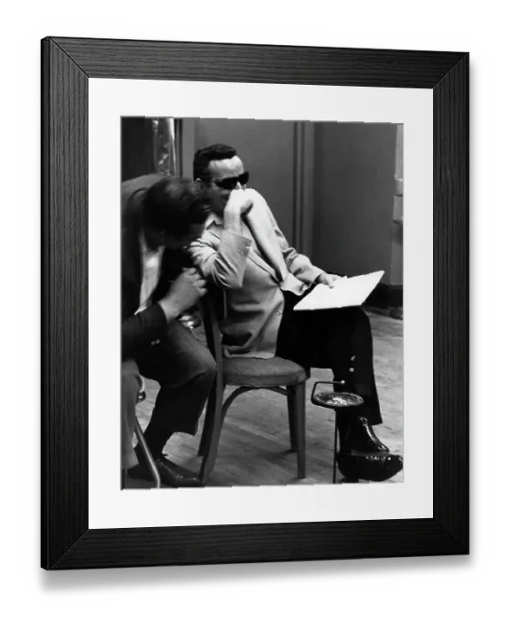 Framed Print : Photo of Tony Bennett Framed Print : Photo of Tony Bennett