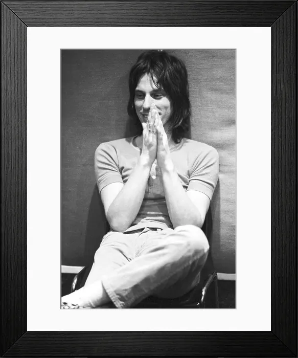 Framed Print : Photo of Jeff Beck Framed Print : Photo of Jeff Beck