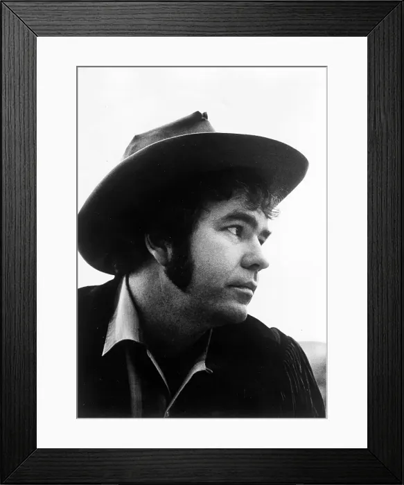 Framed Print : Photo of Hoyt Axton Framed Print : Photo of Hoyt Axton