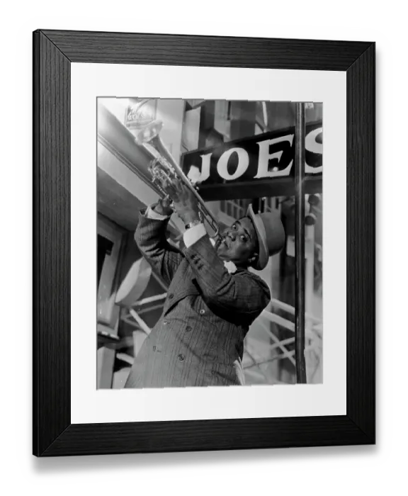 Framed Print : Photo of Louis Armstrong Framed Print : Photo of Louis Armstrong