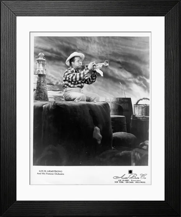 Framed Print : Photo of Louis Armstrong Framed Print : Photo of Louis Armstrong