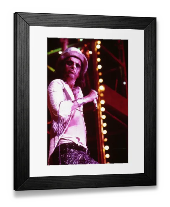 Framed Print : Photo of Alice Cooper Framed Print : Photo of Alice Cooper