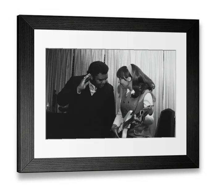 Framed Print : Solomon Burke And Tamiko Jones Framed Print : Solomon Burke And Tamiko Jones