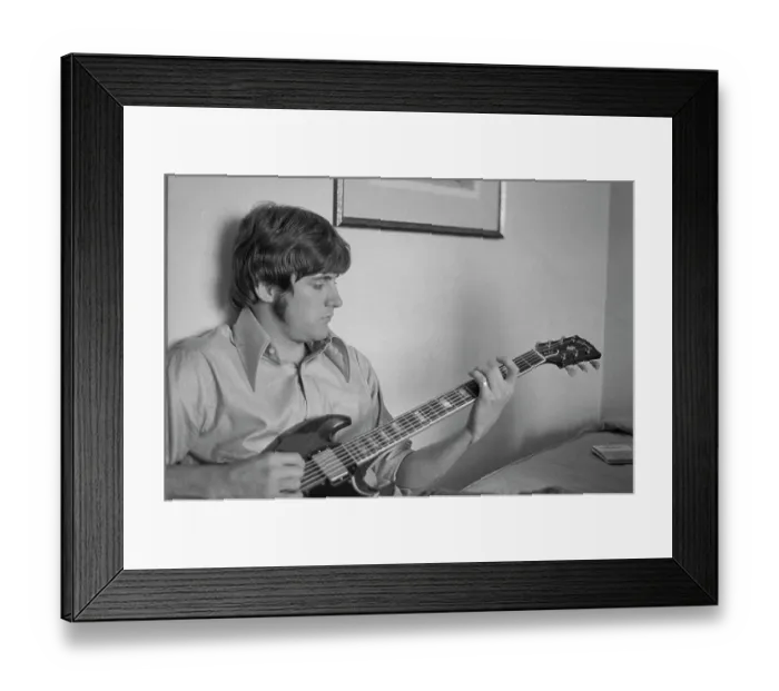 Framed Print : Guitarist. A musician playing a Gibson guitar, USA, circa 1968