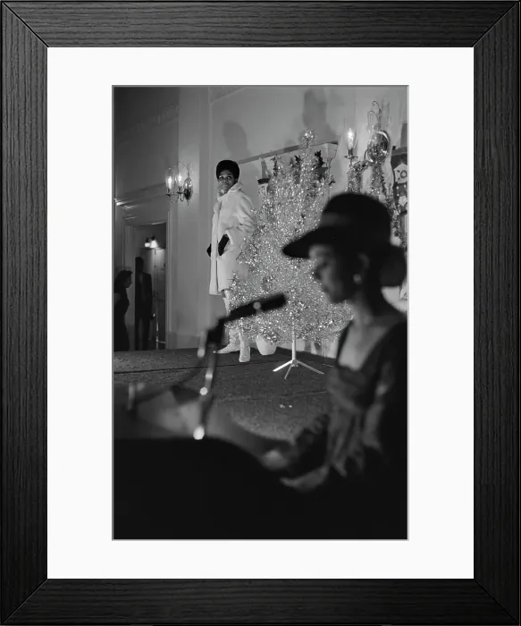 Framed Print : She's A Model And She's Looking Good Framed Print : She's A Model And She's Looking Good