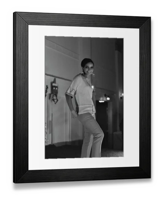 Framed Print : She's A Model And She's Looking Good Framed Print : She's A Model And She's Looking Good
