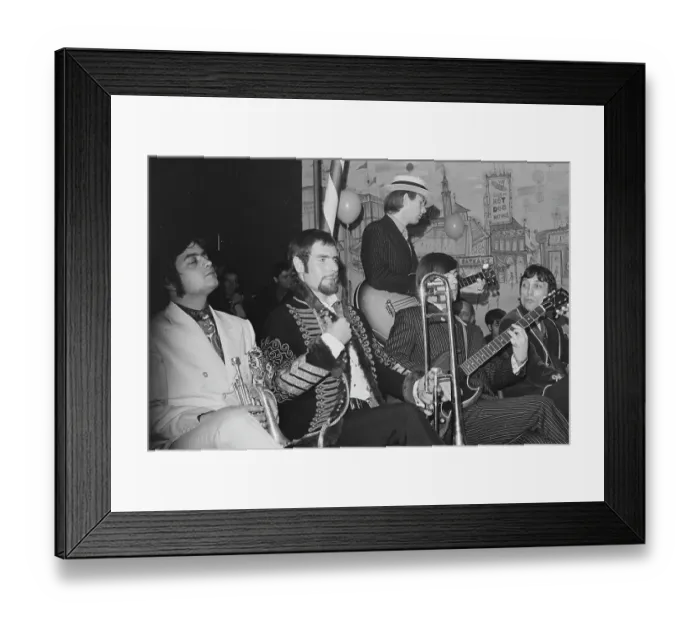 Framed Print : New Vaudeville Band Play Live Framed Print : New Vaudeville Band Play Live