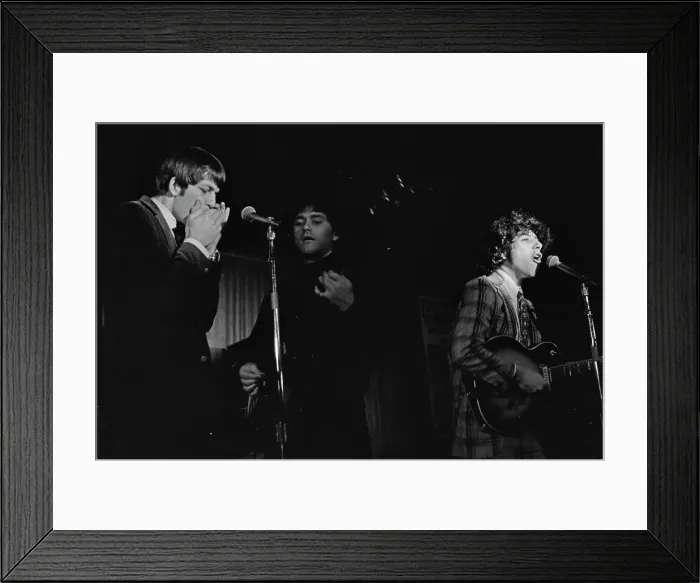 Framed Print : The Youngbloods Play New York Framed Print : The Youngbloods Play New York