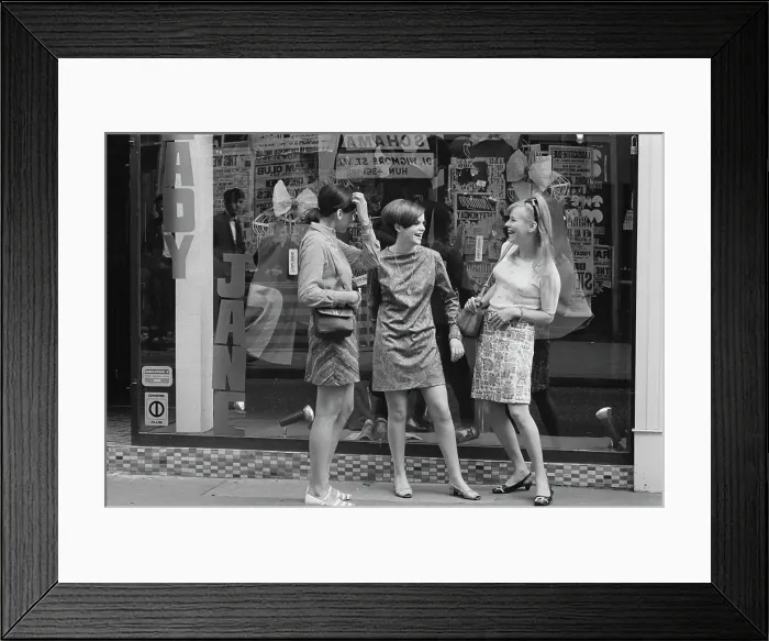 Framed Print : Carnaby Street Framed Print : Carnaby Street