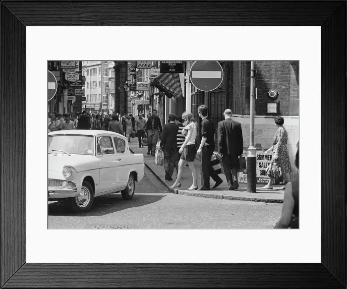Framed Print : Carnaby Street Framed Print : Carnaby Street