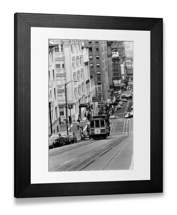 Framed Print : San Francisco's Famed Cable Cars Framed Print : San Francisco's Famed Cable Cars