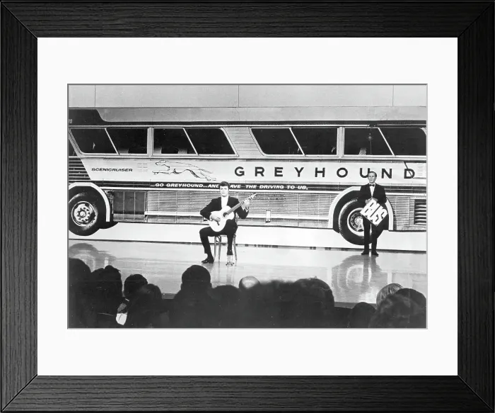 Framed Print : Mason Williams Performing