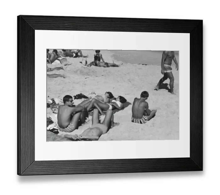 Framed Print : Ipanema Beach Framed Print : Ipanema Beach