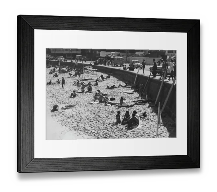 Framed Print : Ipanema Beach Framed Print : Ipanema Beach