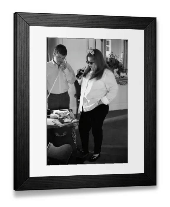 Framed Print : Cass Elliot At A NY Hotel With A Coke
