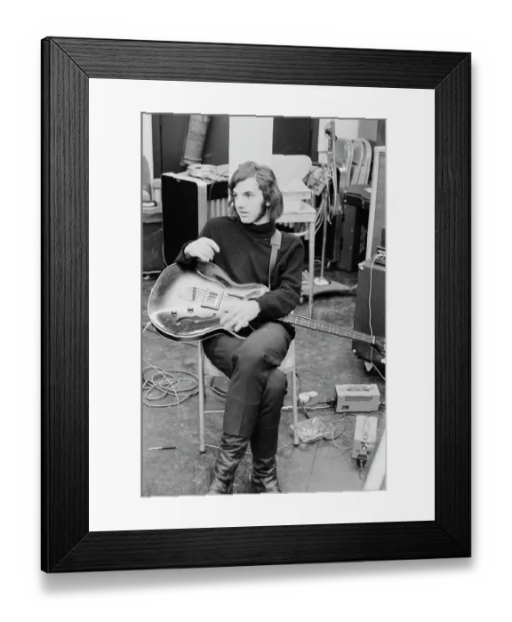Framed Print : Wayne Ulaky Framed Print : Wayne Ulaky