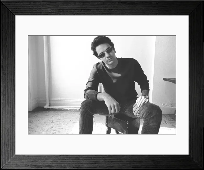 Framed Print : Singer-Songwriter Neil Diamond Framed Print : Singer-Songwriter Neil Diamond