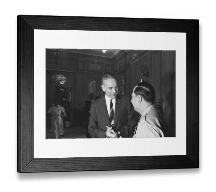 Framed Print : Taylor And Khanh Framed Print : Taylor And Khanh