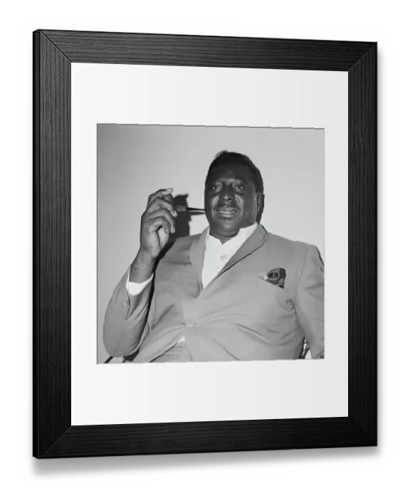 Framed Print : Albert King, American Singer-Songwriter & Guitarist Framed Print : Albert King, American Singer-Songwriter & Guitarist