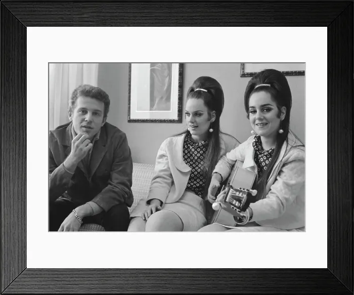 Framed Print : Bobby & The Beehives Framed Print : Bobby & The Beehives